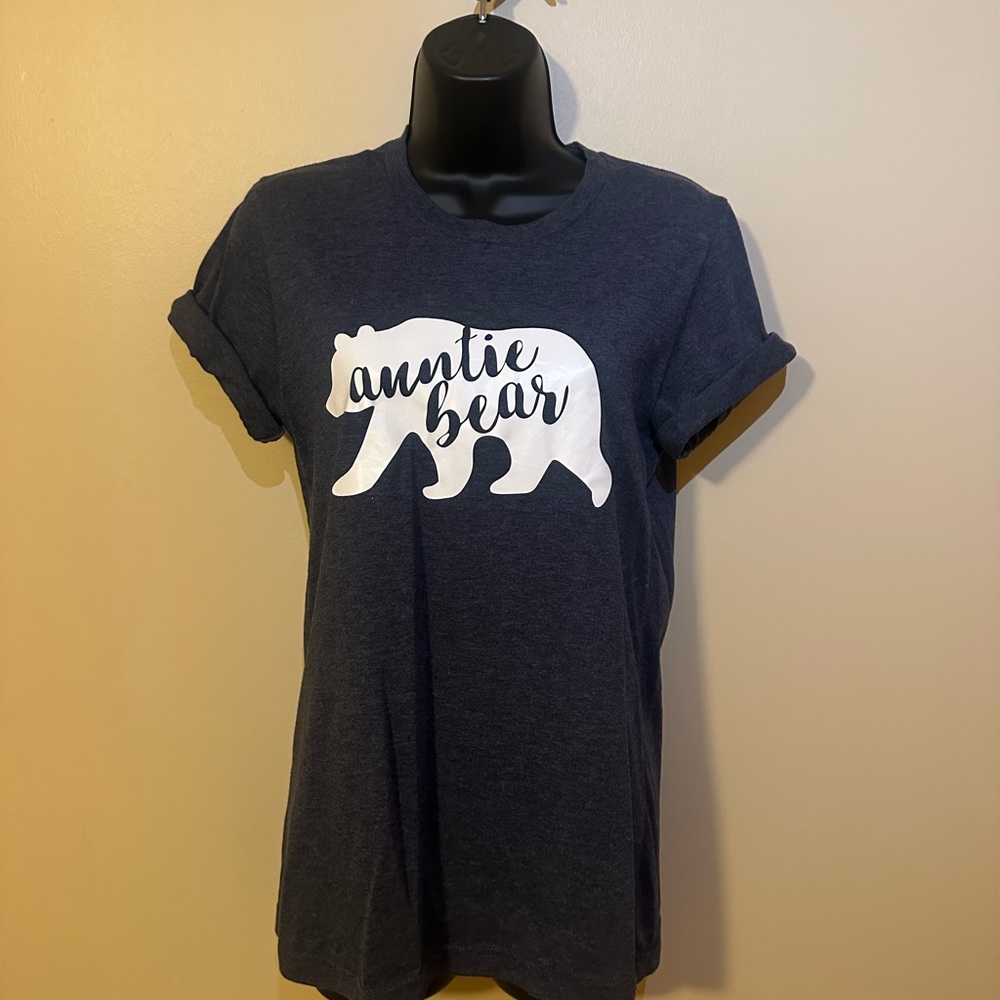 Auntie Bear Bella T-Shirt with Bear Graphic